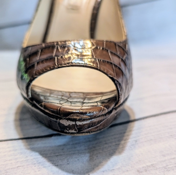 PRADA PLATFORM HEELS Size 8 or 38 Brown Leather Snakeskin Peep Toe Pumps - Picture 15 of 16